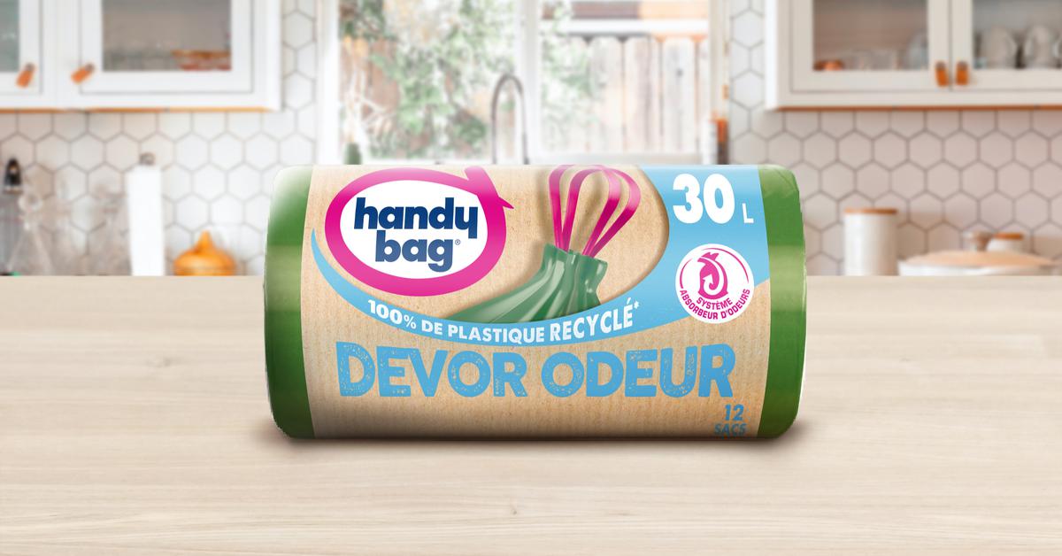 Sac poubelle Handybag Devor Odeur 30 litres sur un plan de travail